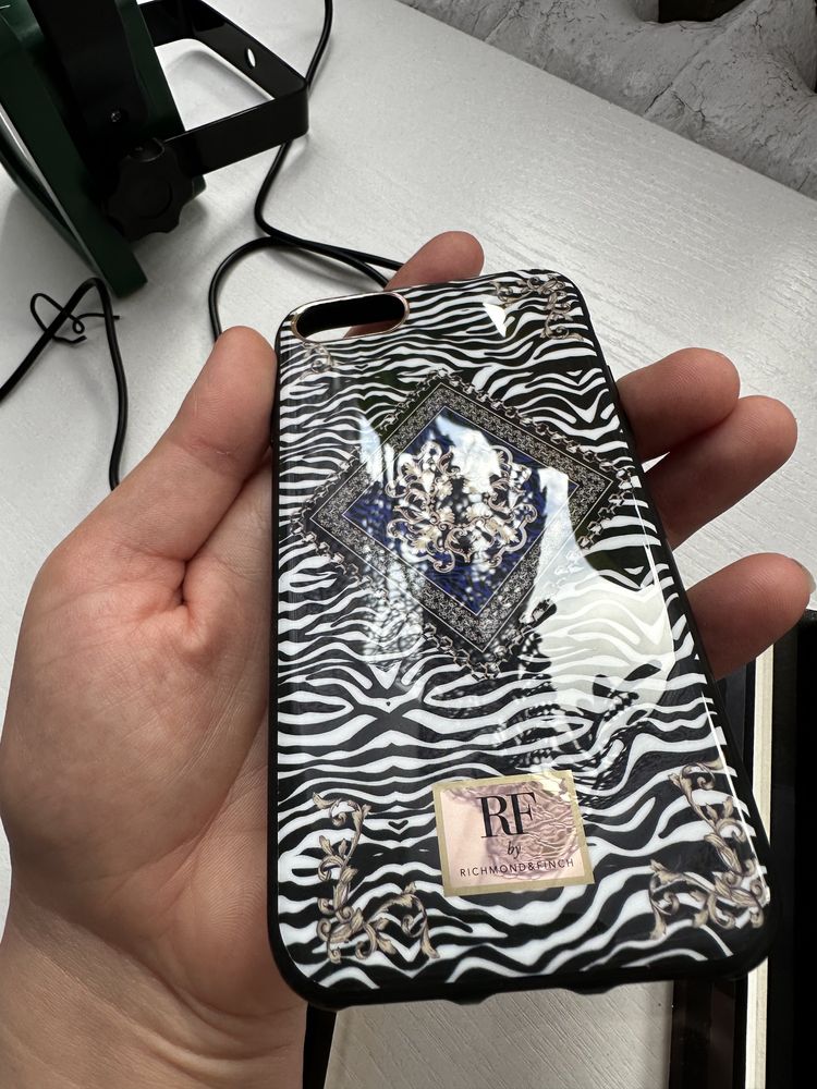 Etui Richmond & Finch Zebra Chain do iPhone 6/7/8
