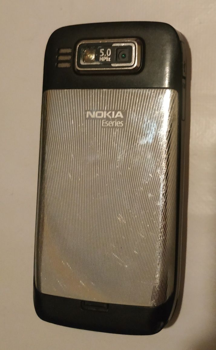 Nokia E72 brak baterii