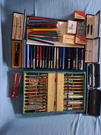 Várias canetas coleção