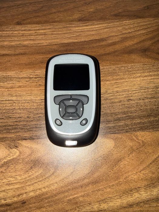 Pompa insulinowa Accu-Chek Combo z pilotem
