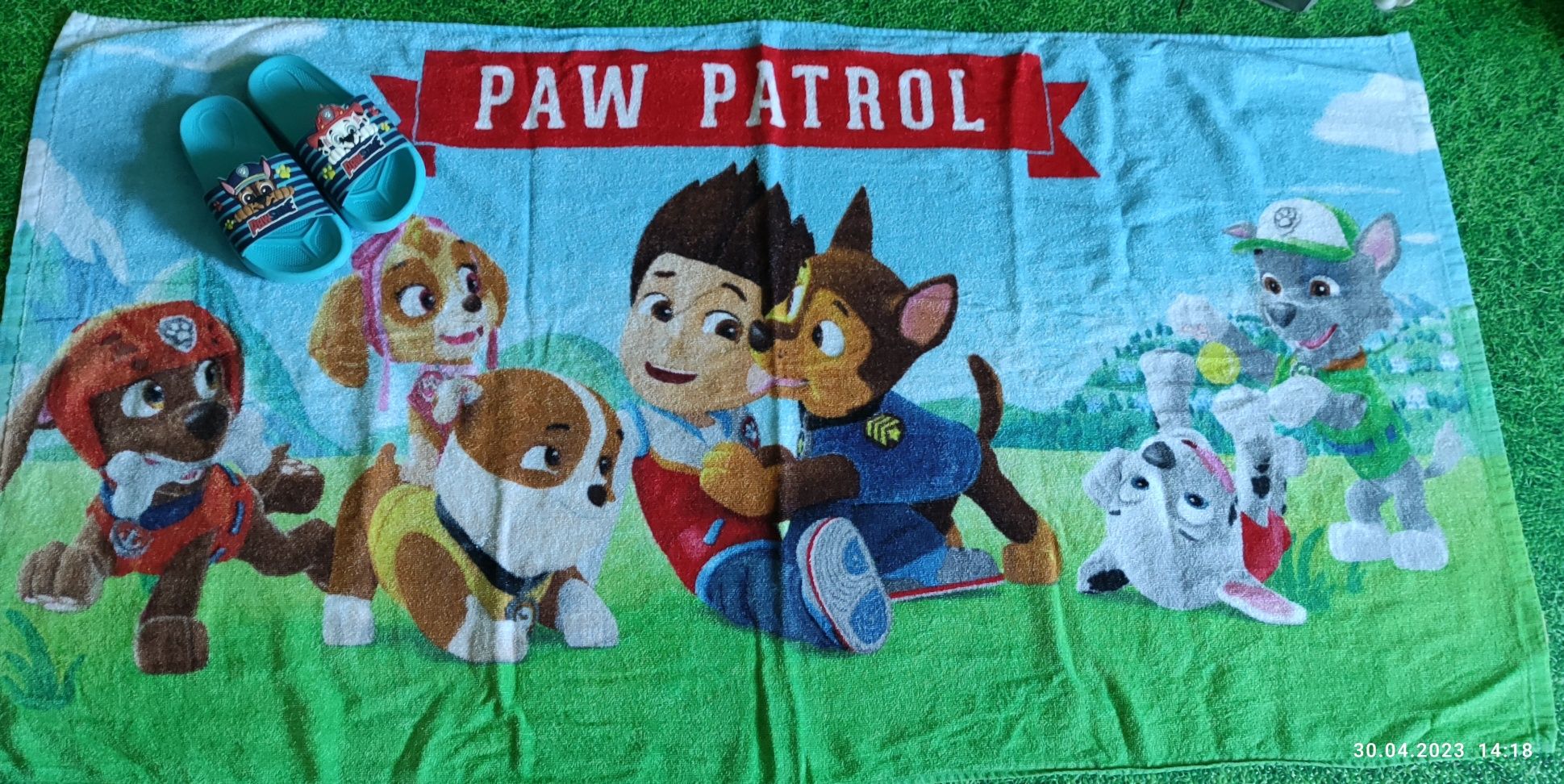 Zestaw plażowy psi patrol ręcznik klapki chłopiec