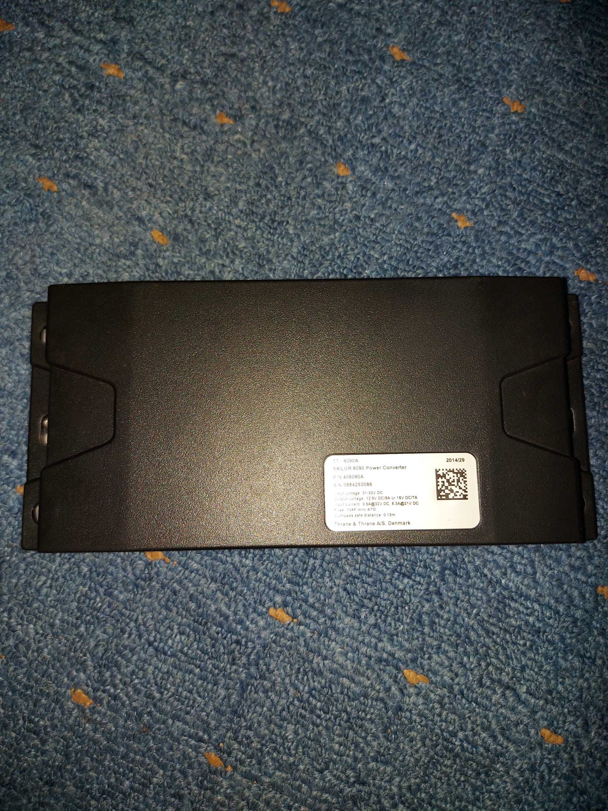 SAILOR 6090  21-32V---12-15V DC 8A. DENMARK новый