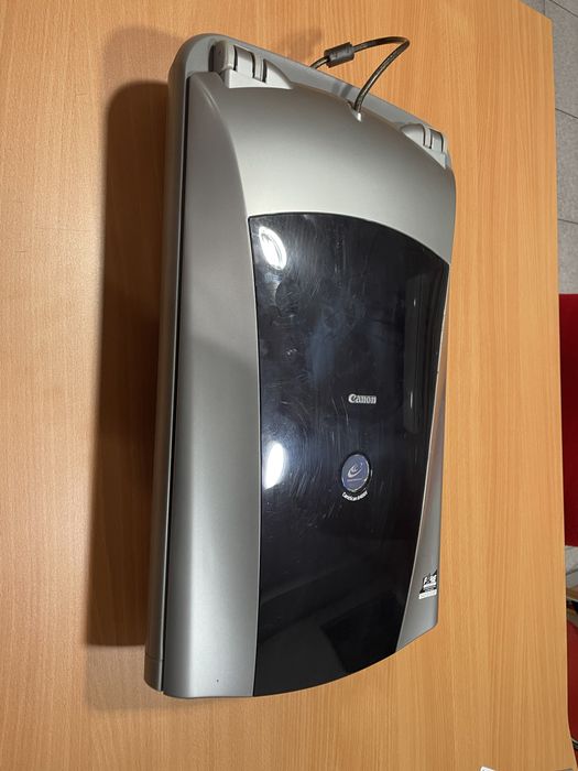 Scaner de mesa Canon 8400f