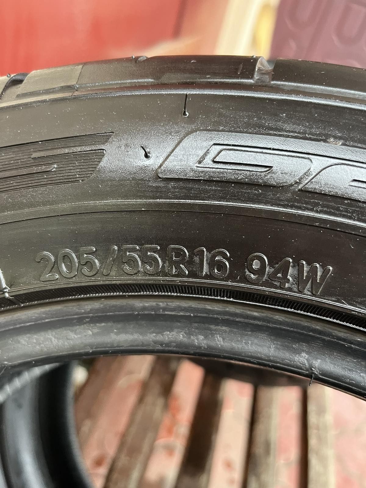 Резина літьня Nitto made Japan 205/55r16