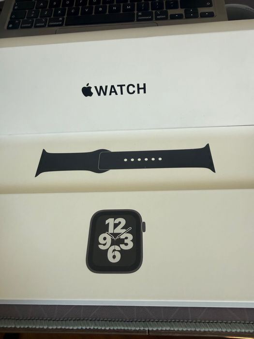 Apple Watch SE Space Gray Aluminum Case - 44MM