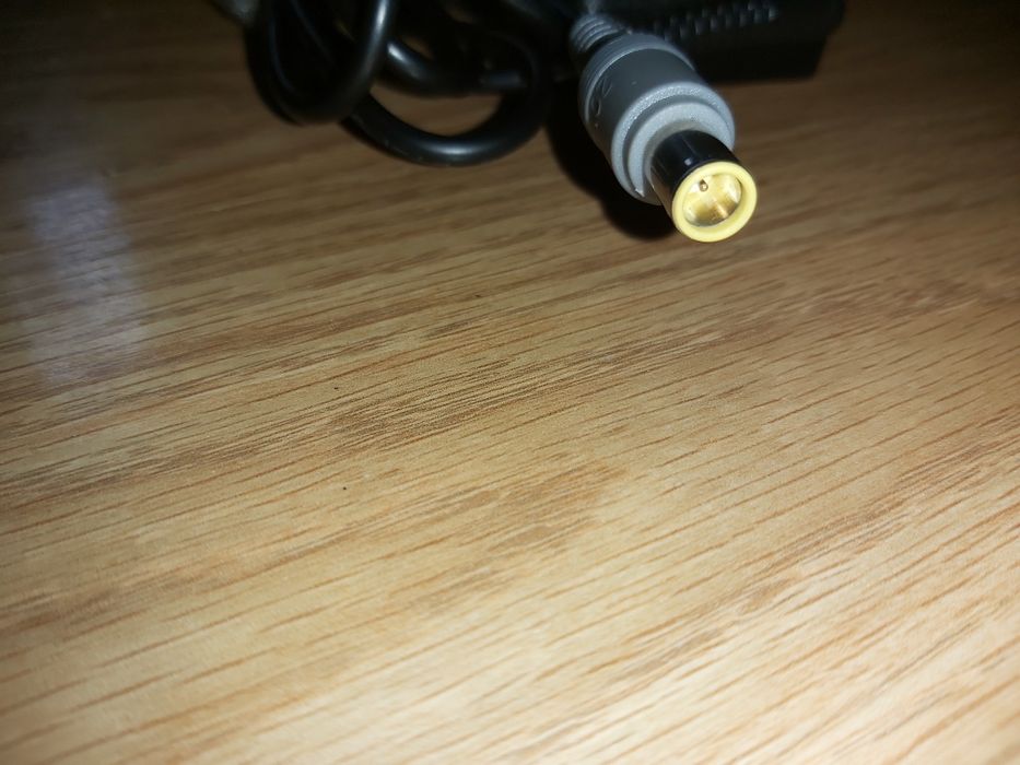 Zasilacz Lenovo  20V 4.5A 90W 7.9mm oryginalny