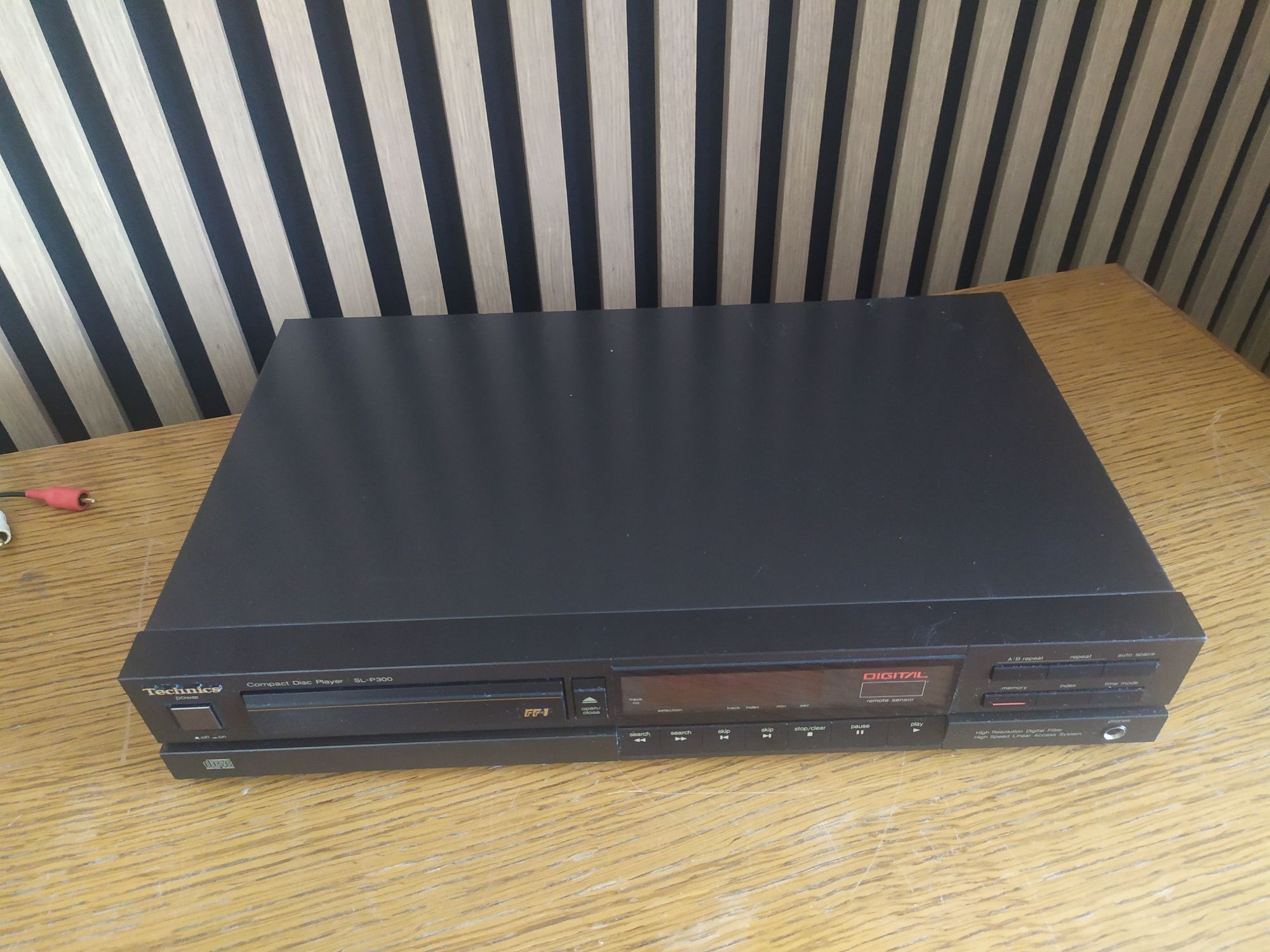 Technics SL P 300