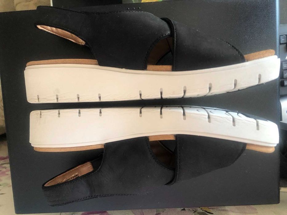 Босоніжки (сандалі) жіночі Clarks р. 40