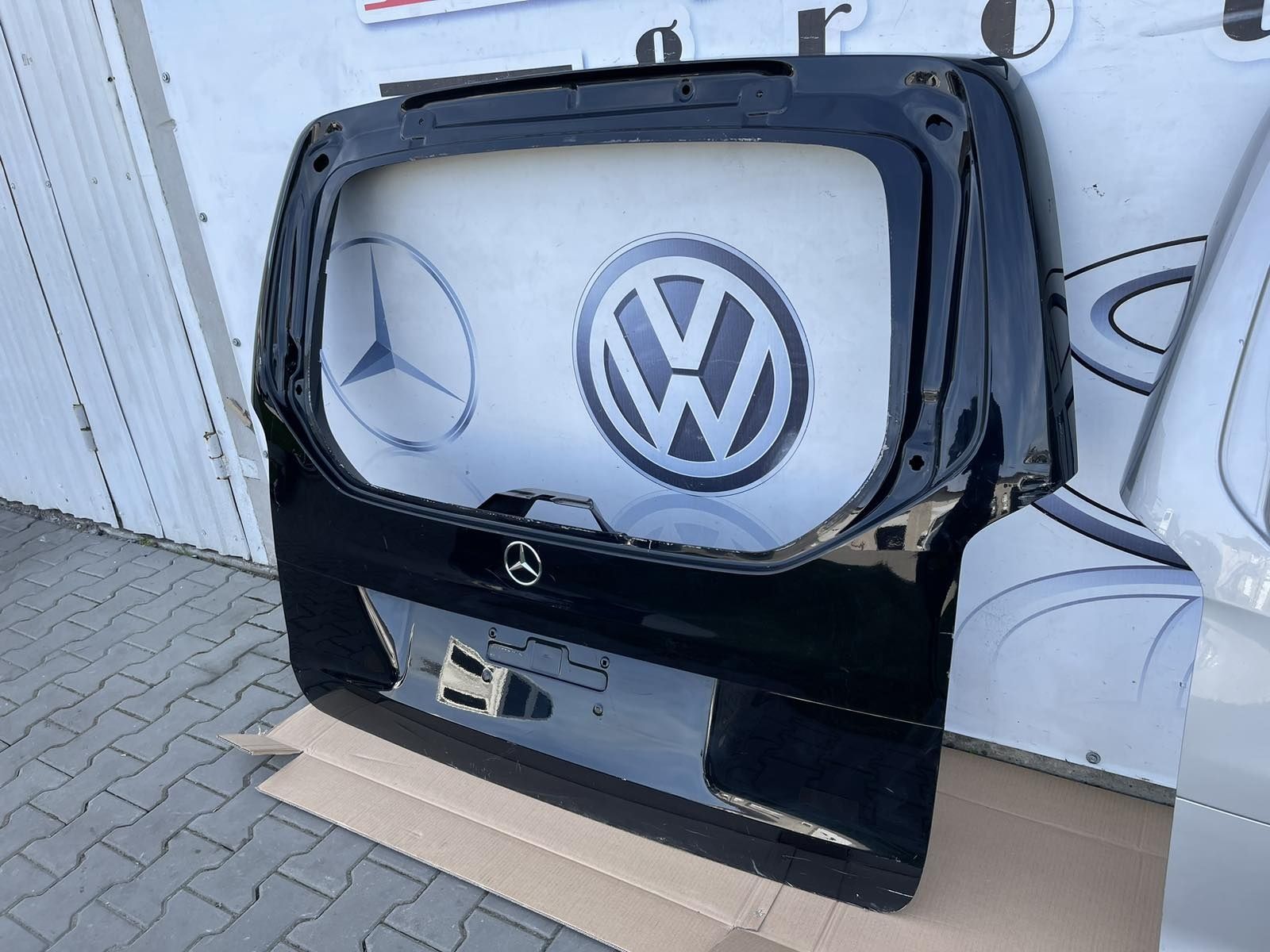 Ляда дверка двері кришка багажника віто Mercedes V-Class розборка