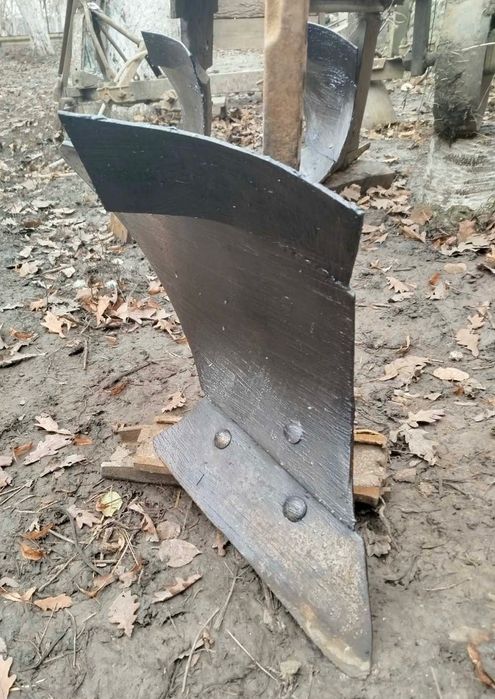 Корпус плуга в зборі