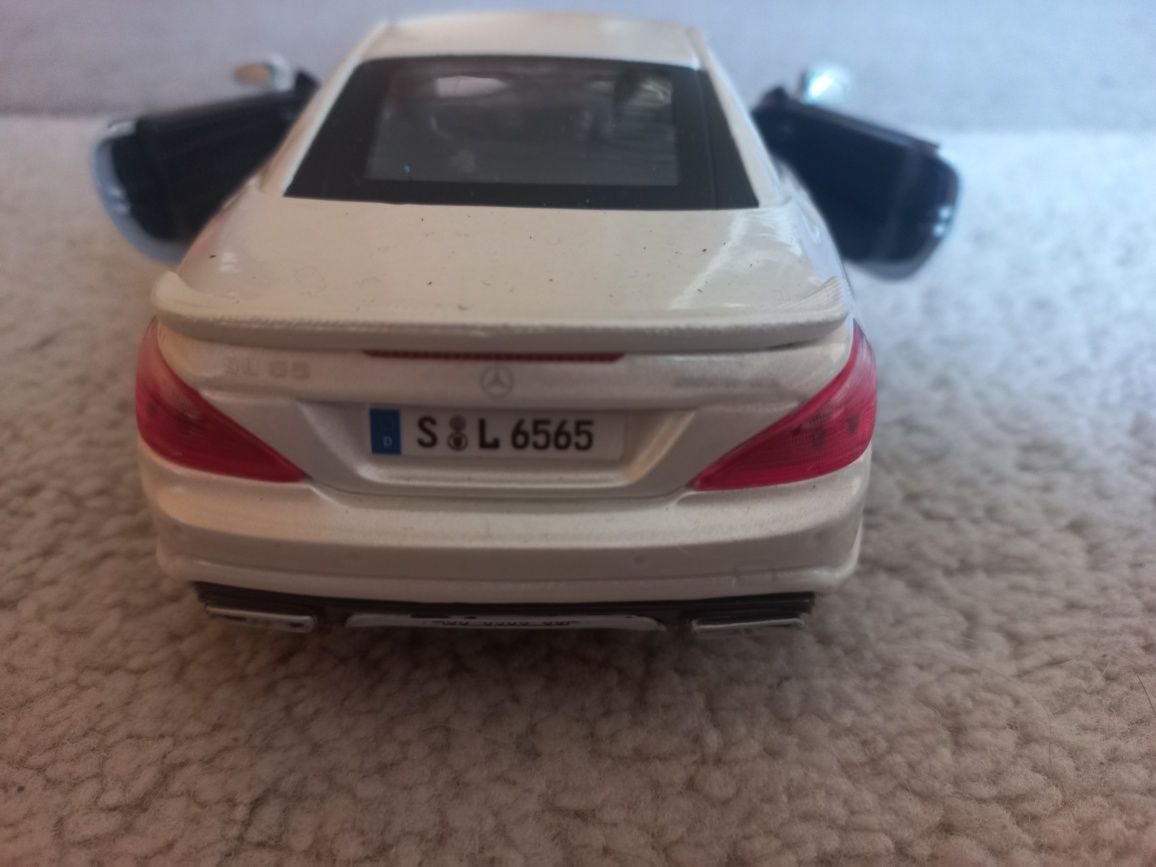 Miniatura Mercedes