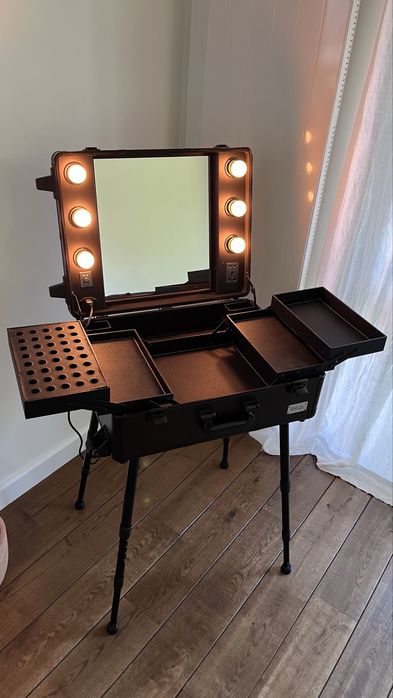 Kufer walizka wizaż Makeup Artist