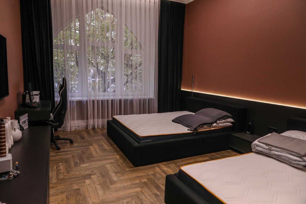 вул. Січових Стрільців. Центр Львова. Дизайн ремонт. Сауна. ОРЕНДА!