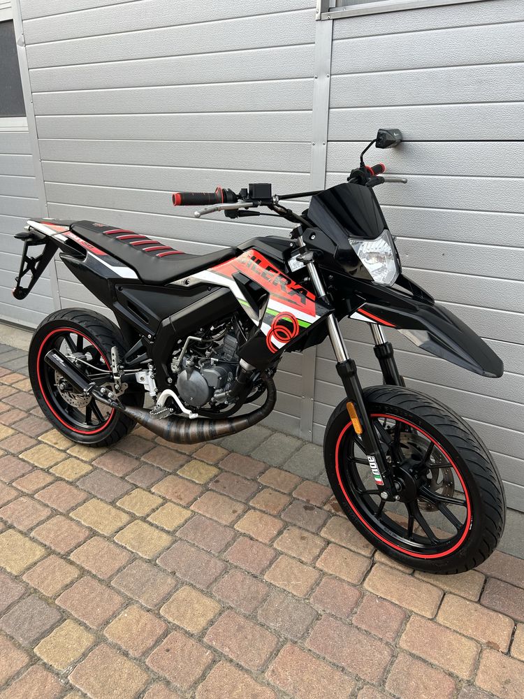 Gilera SMT 50 Supermoto 2019r VOCA Derbi senda 50 sportowy wydech