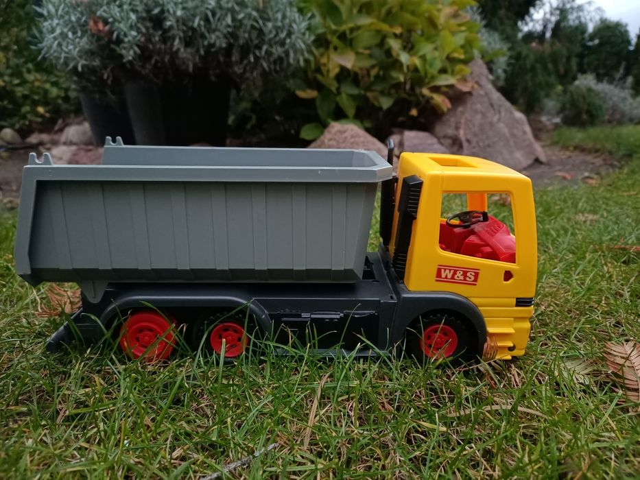 Wywrotka, ciężarówka dla chłopca, bardzo solidna