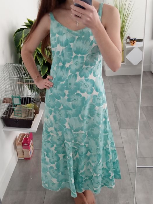 Długa sukienka w kwiaty