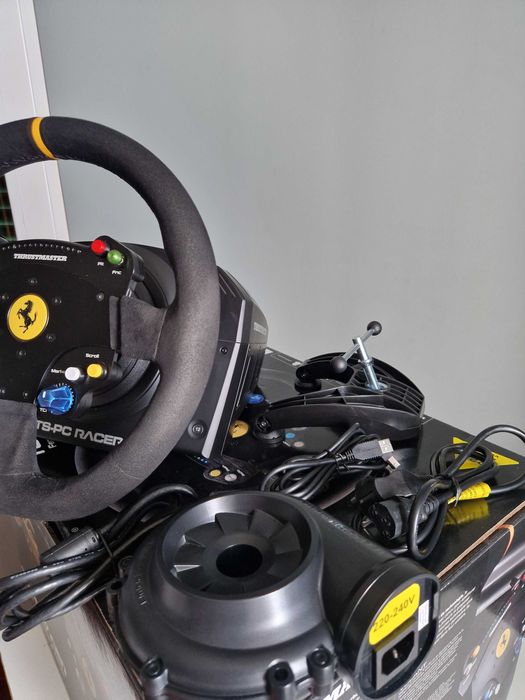 Thrustmaster TS-PC Racer Ferrari 488 Challenge Edition PC