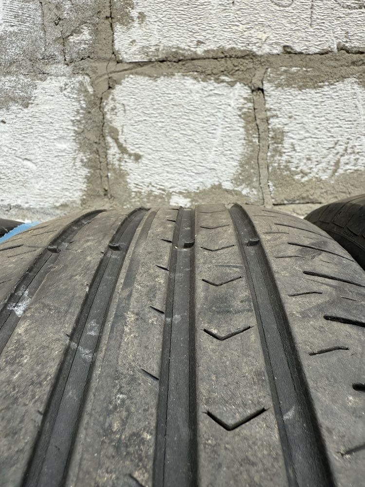 Opony Continental 215/55/r17