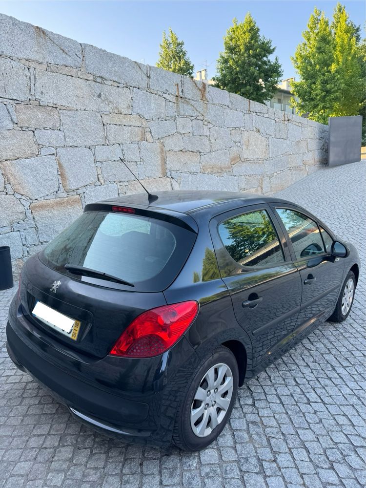 Peugeot 207 1.4 HDI