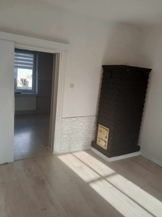 Na sprzedaż mieszkanie 2-pokojowe – 43,8 m² – kamienica