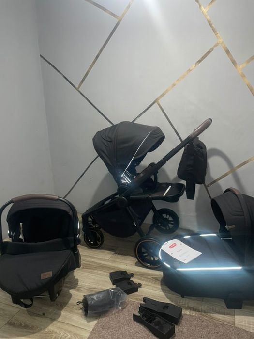 Дитячі коляски,автокрісло