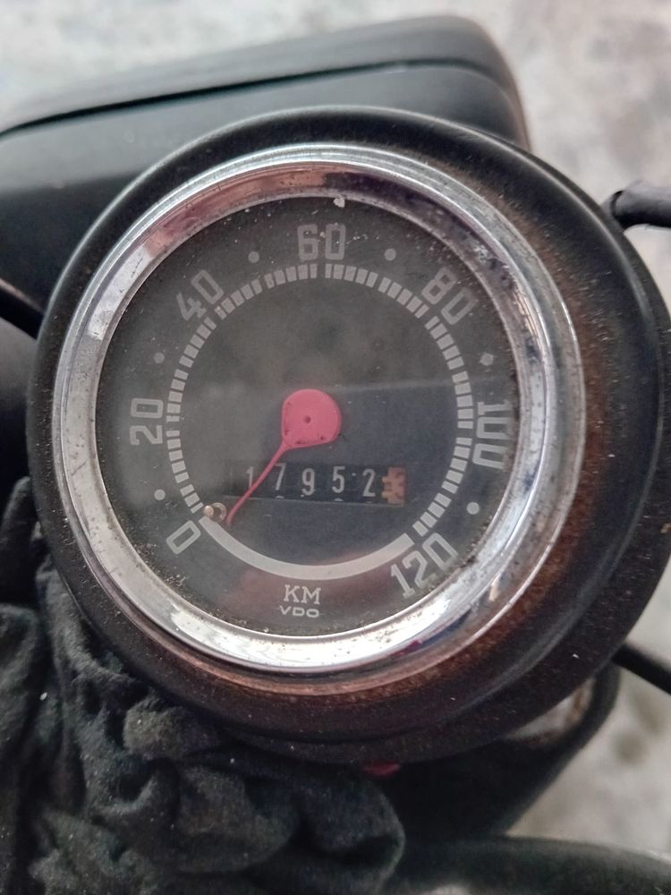 Vendo Mota usada , disponivel para negociar , mota anda ,