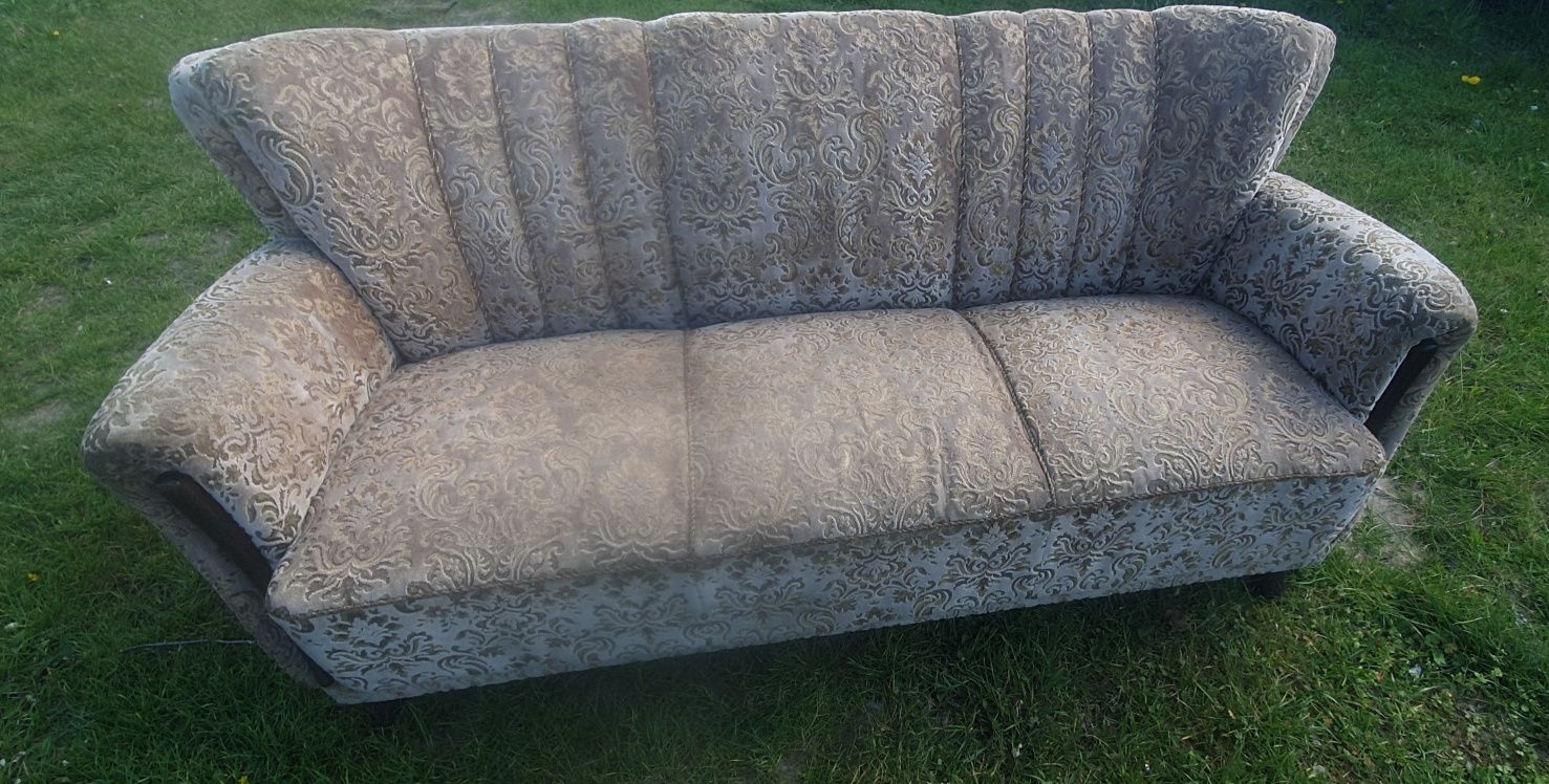 Stylowa sofa, bardzo ciekawa, antyk