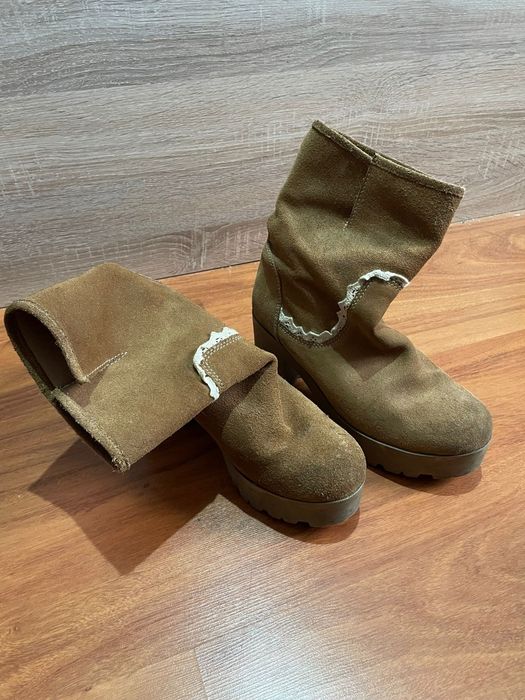 Botas Camurça com renda