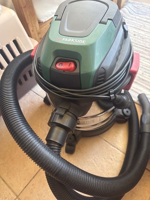 Aspirador de sólidos e líquidos Parkside