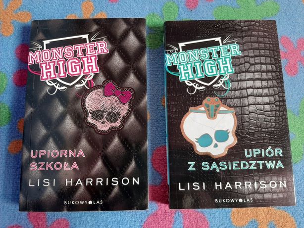 Książki Monster High "Upiorna szkoła" i "Upiór z sąsiedztwa" (dwupak)