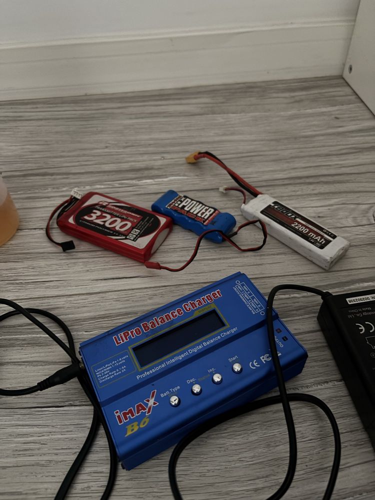 Aparatura Ładowarka Lipo modele RC baterie termometr