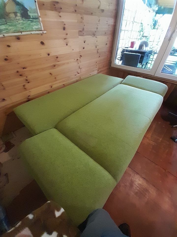 Sofa rozkladana z pojemnikiem