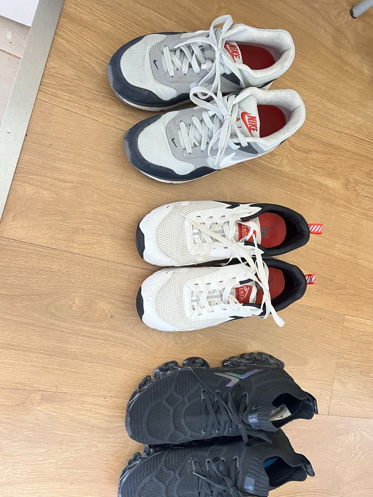 3 pares de sapatilhas