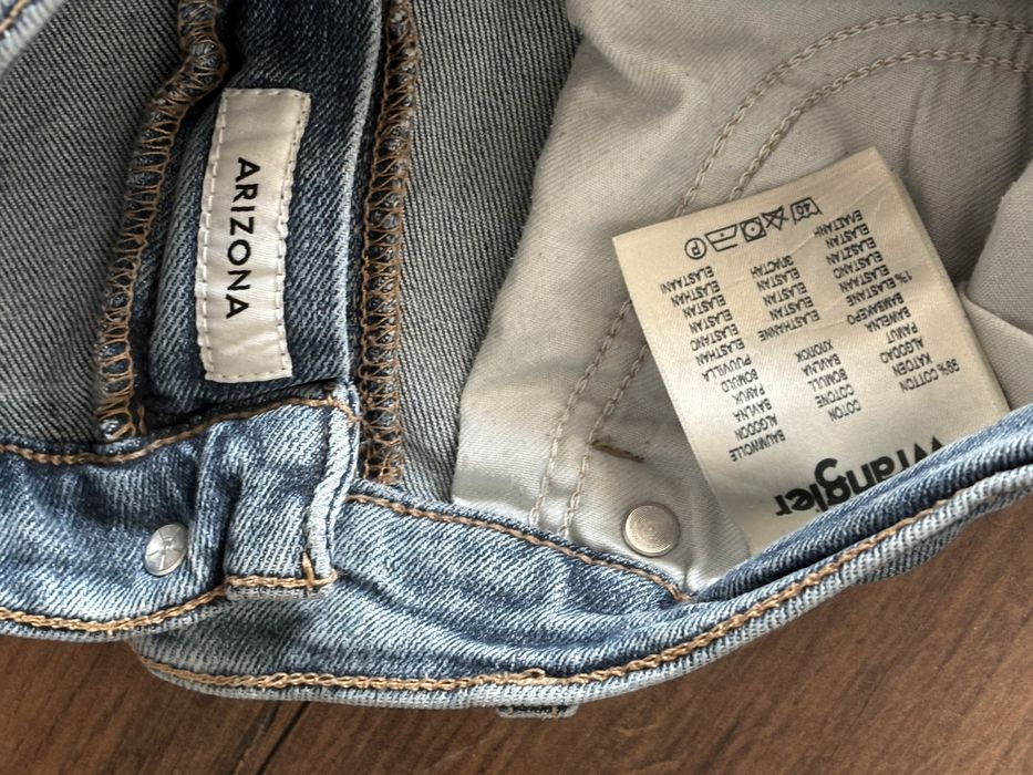 Wrangler_Arizona jeansy_W32_L30_jak nowe