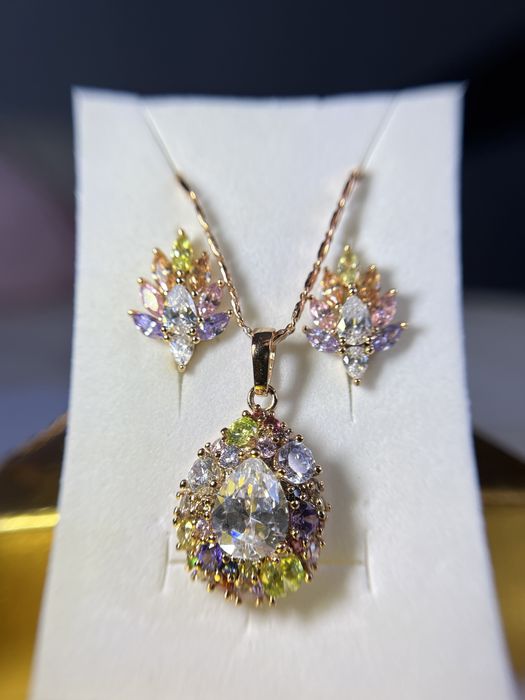 Набір прикрас з медичного золота