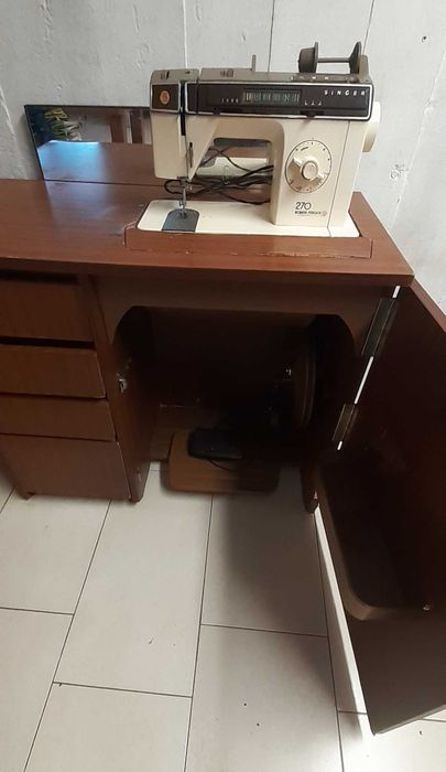 Máquina costura Singer