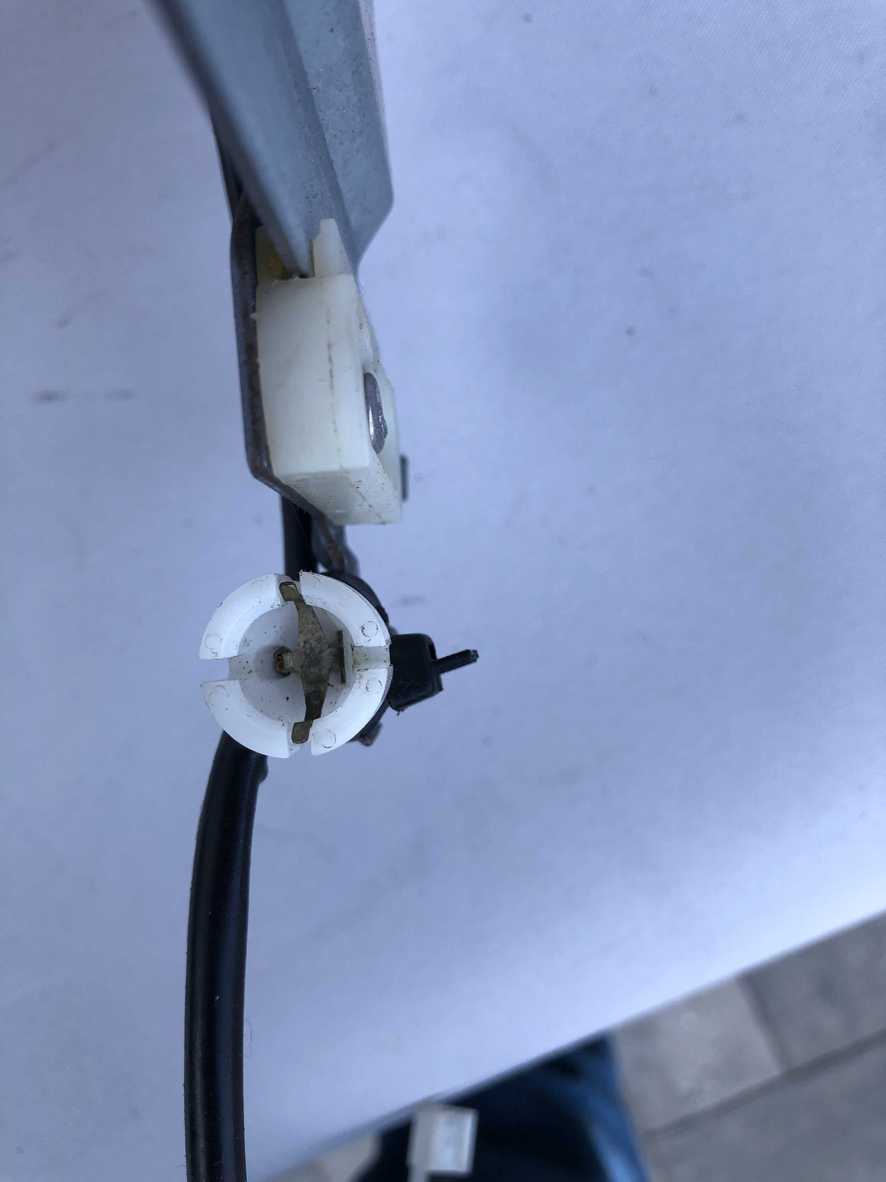 BMW E38 E39 mechanizmy podświetlanych lusterek w zagłówkach foteli