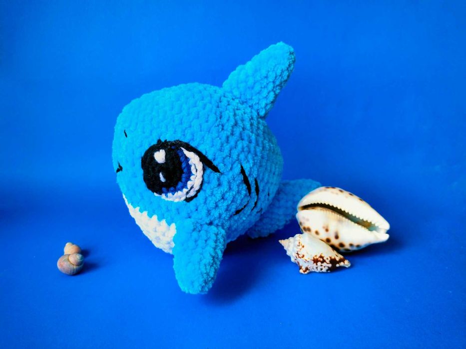 Акула іграшка в'язана для дітей