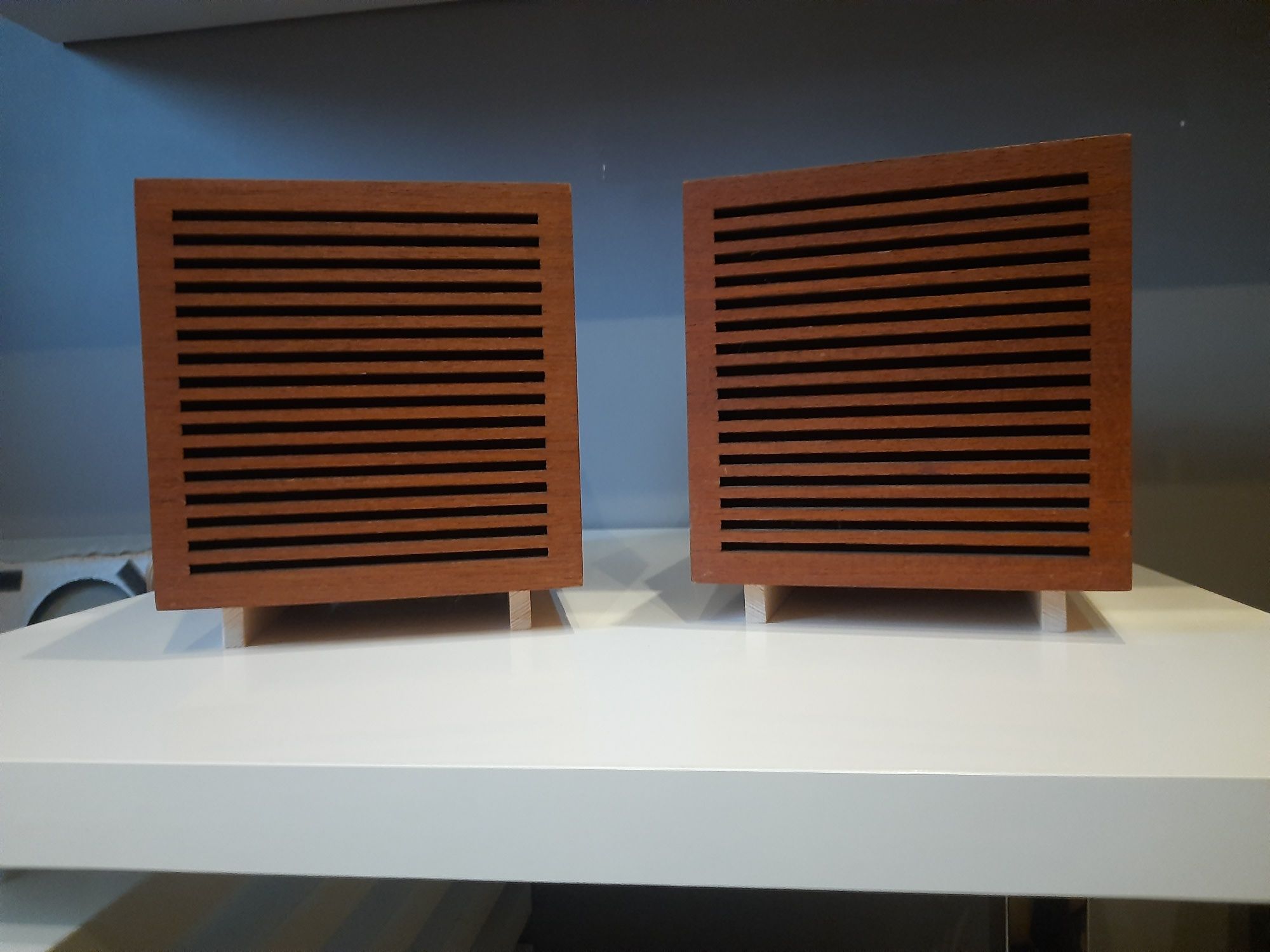Kolumny Grundig box 8