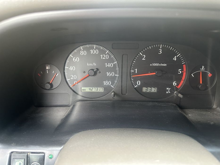 Продам Nissan Patrol Y61 4.2 дизель