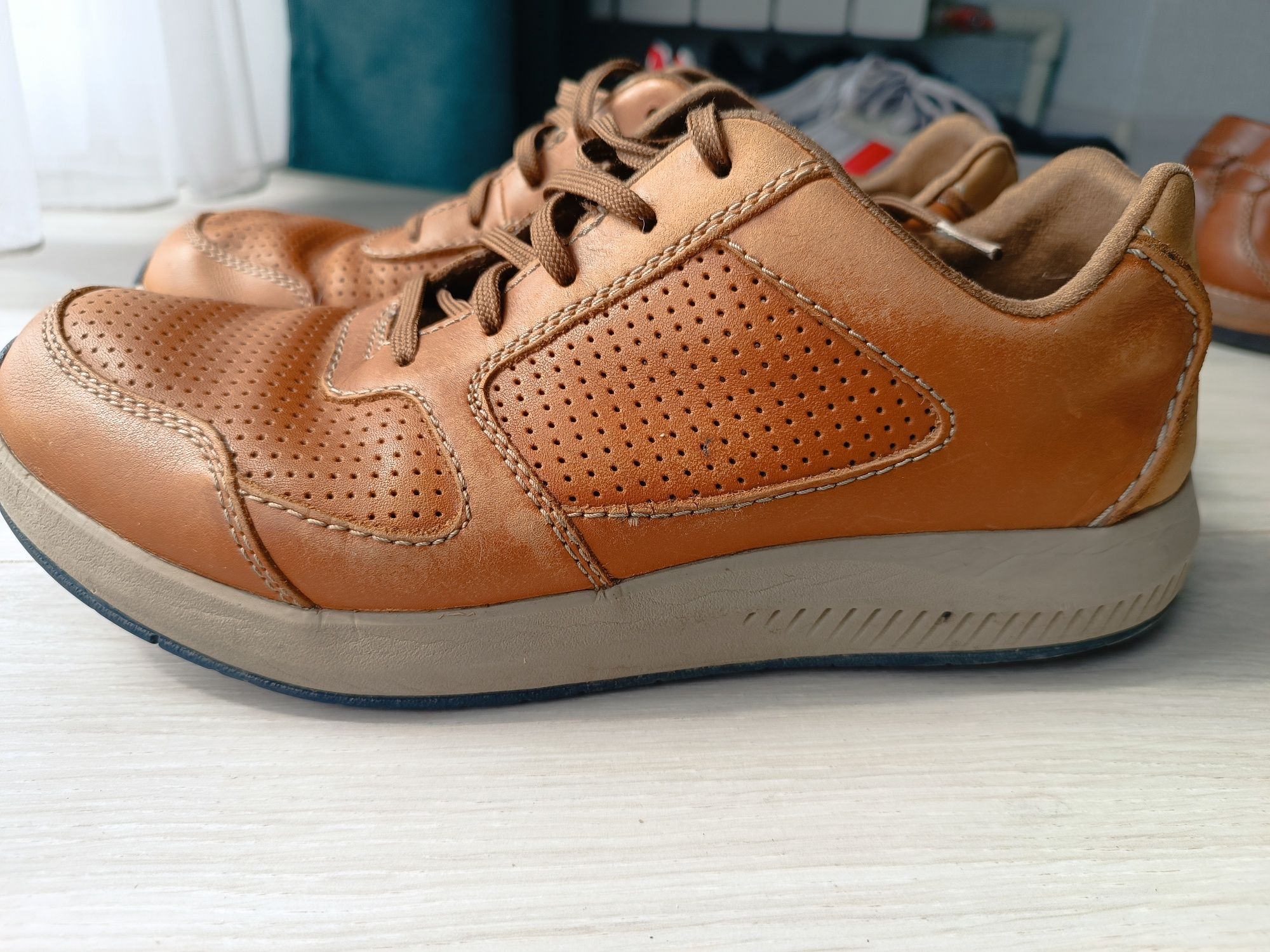 Кроссовки clarks 42