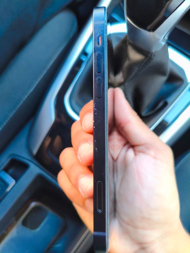 iPhone 12 64GB Preto