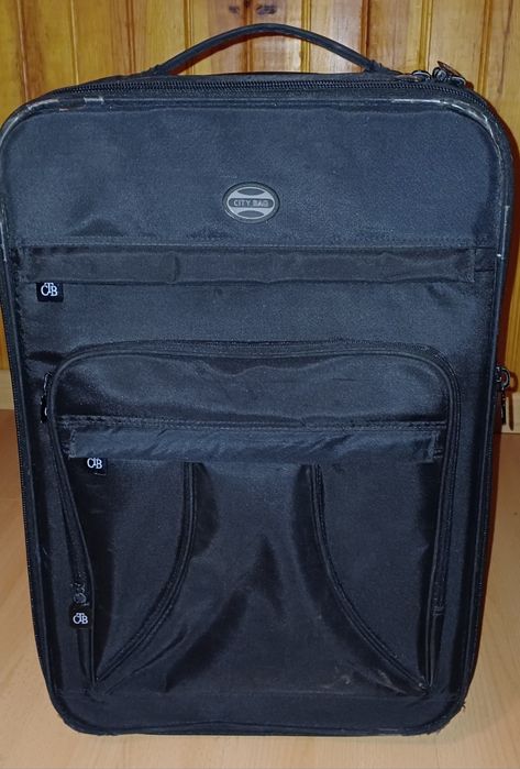 Mala/trolley de viagem pequena, em ÓTIMO estado