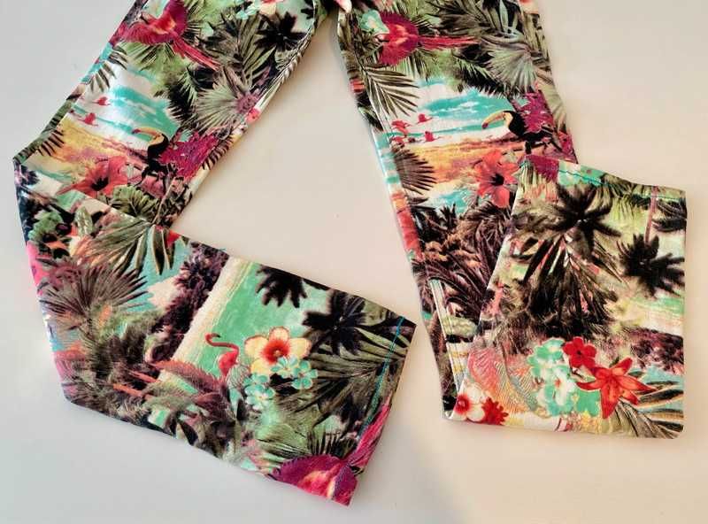 Calças coloridas, skinny fit, marca Garcia Jeans, tamanho 152.