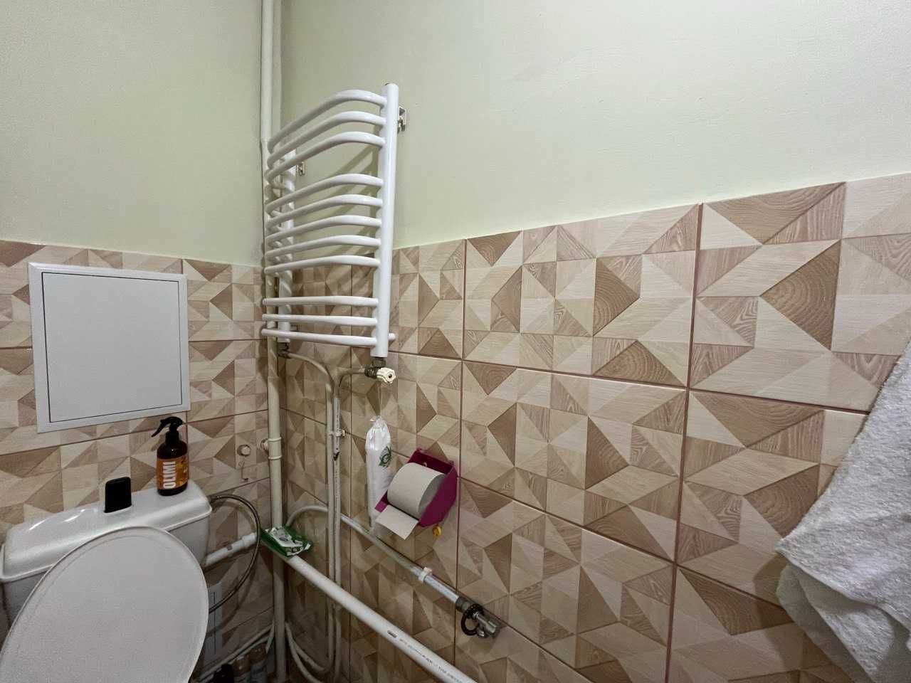 Продається однокімнатна квартира. Богородчани.