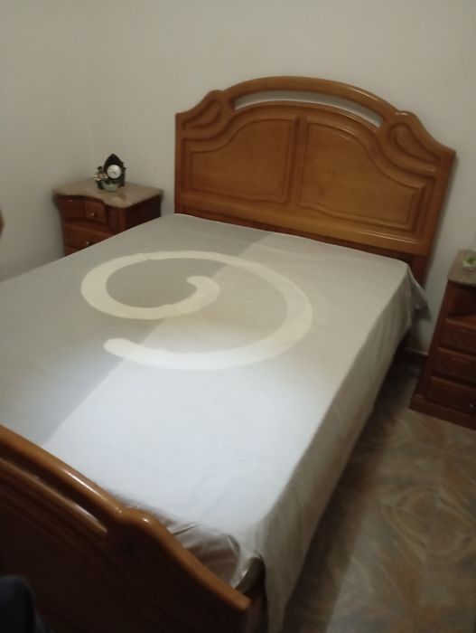 Mobília de casal sem roupeiro