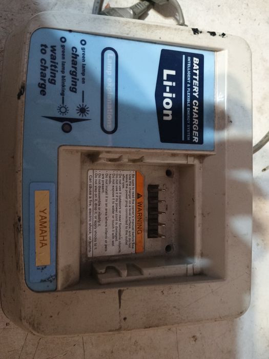 Sprzedam ładowarkę do rowera elektrycznego