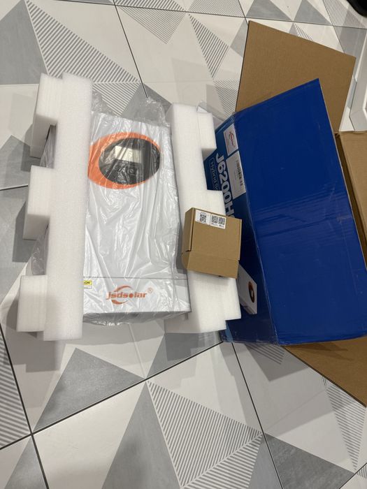 Гібридний сонячний інвертор JSDSolar J6200HC 48V 6.2KW Wifi