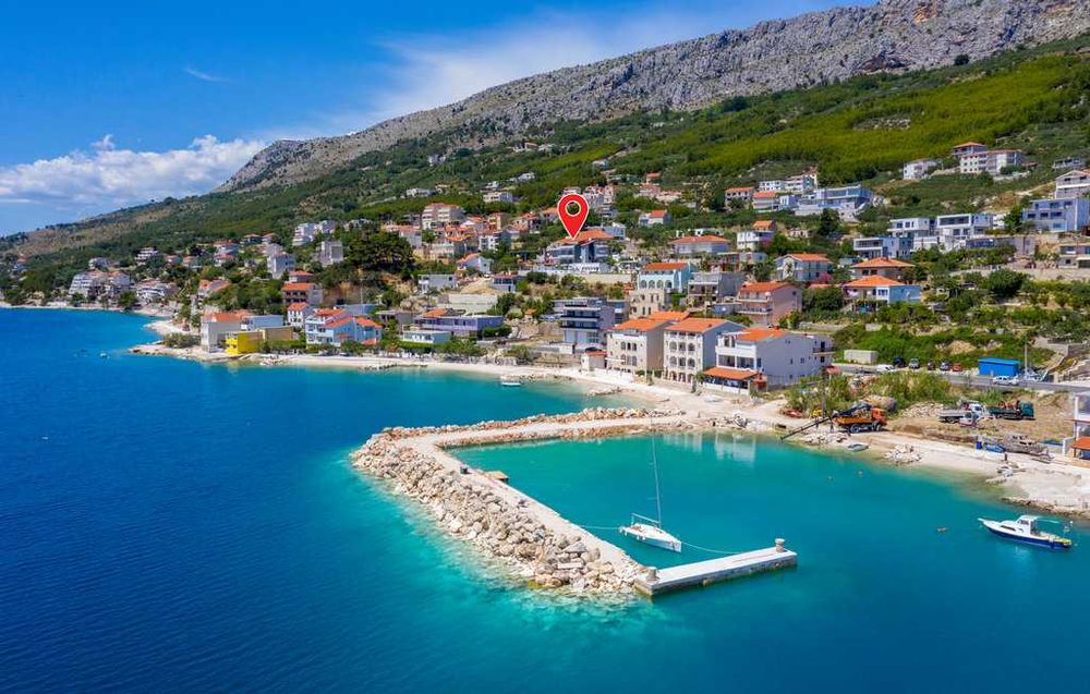 Wakacje, Chorwacja, okolice Omis, apartament dla 8 osób z basenem