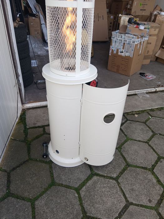 Blumfeldt Goldflame Parasol gazowy ogrzewacz tarasowy
 
Cena 999 zł